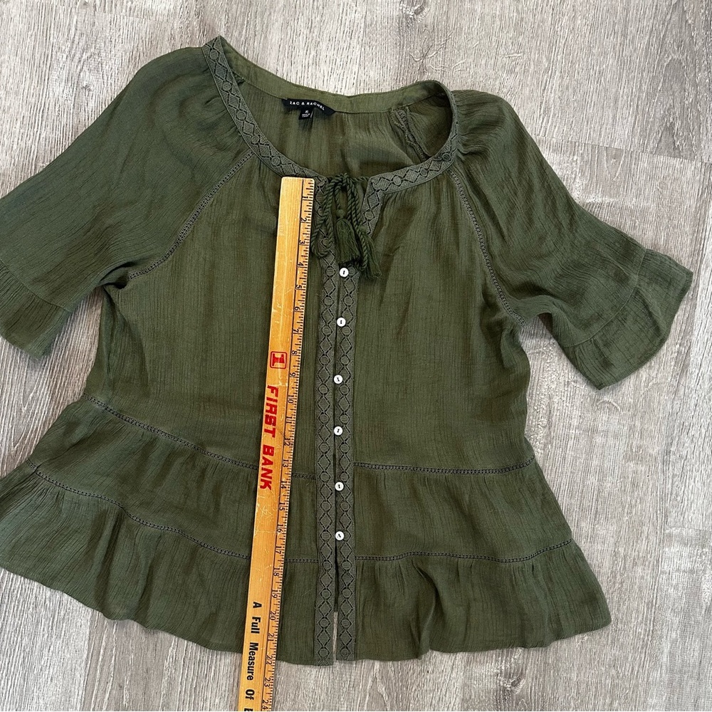 Zac & Rachel Green Puff Sleeve Peplum Blouse - Picture 4 of 8